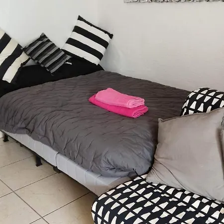 El Sol Chipeque, Cristianos Estudio * Лос Кристианос