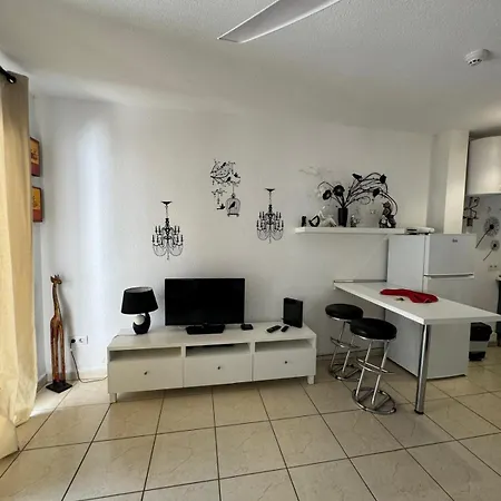 El Sol Chipeque, Cristianos Estudio * Los Cristianos (Tenerife)