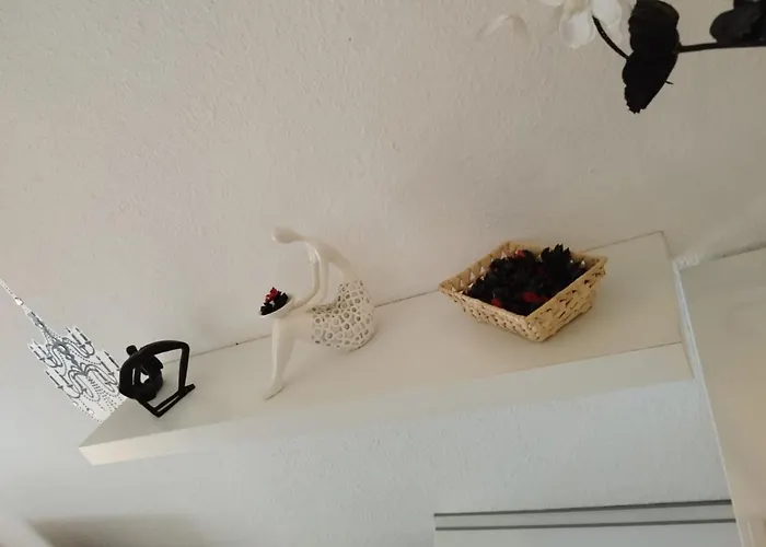 El Sol Chipeque, Cristianos Estudio Apartamento