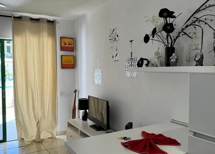 El Sol Chipeque, Cristianos Estudio Los Cristianos (Tenerife)